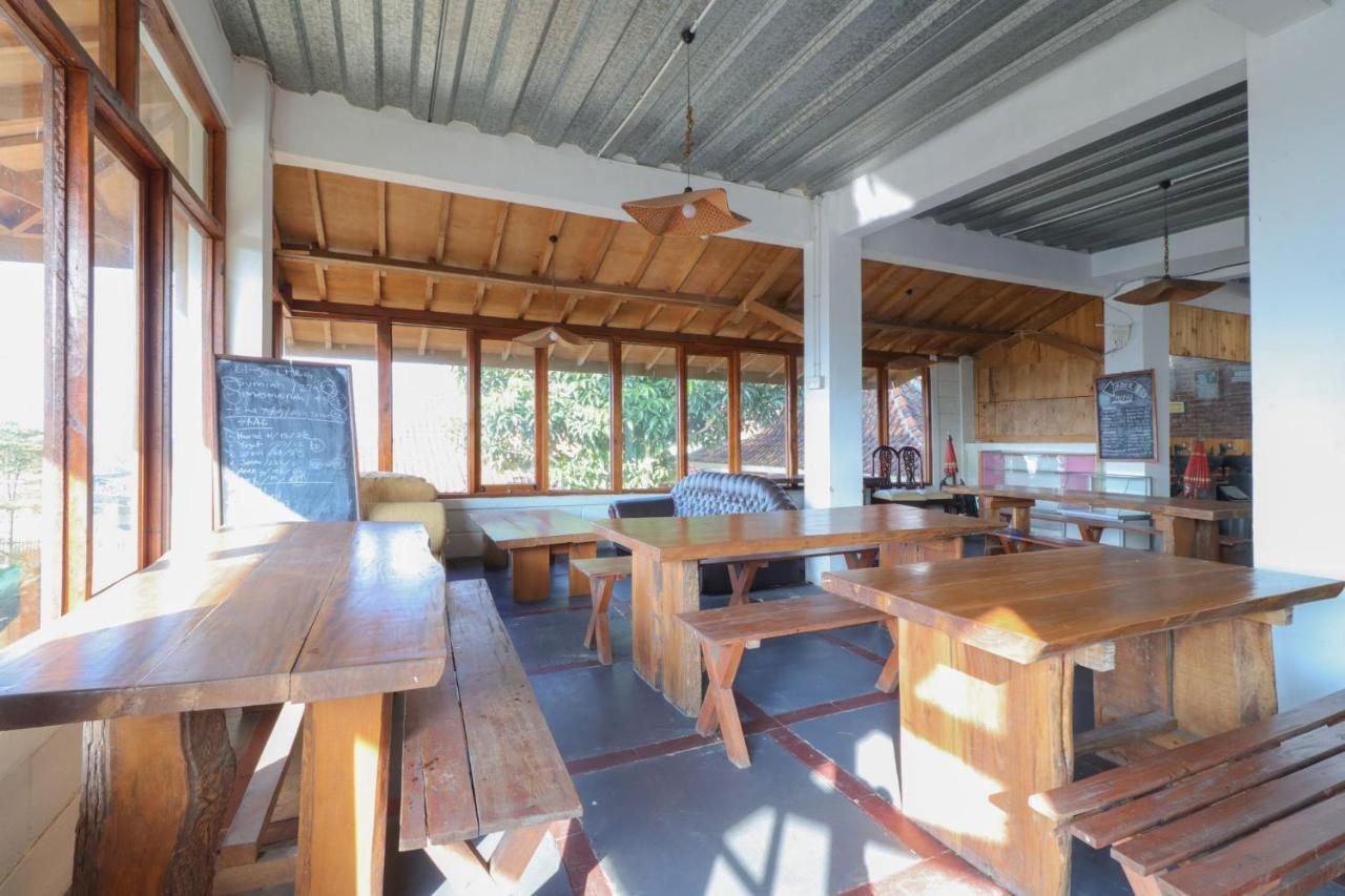 למבאנג Lembur Incu Syariah Villa & Resto מראה חיצוני תמונה